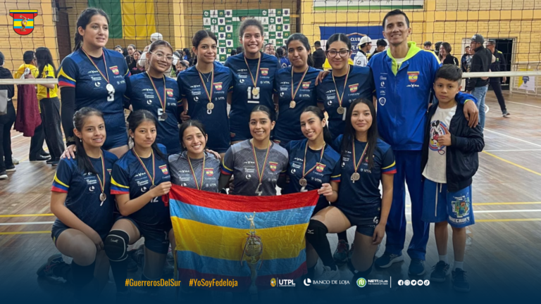 VOLEIBOLISTAS LOJANAS SE PREPARAN PARA JUEGOS NACIONALES 2024.