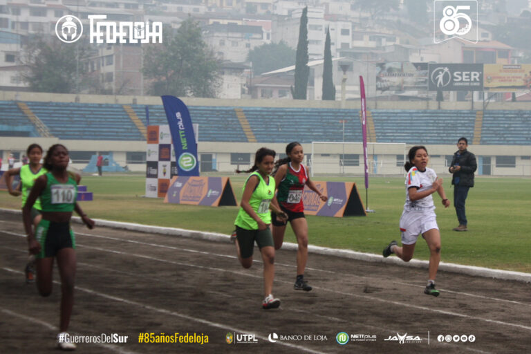 ATLETAS LOJANOS REPRESENTAN A LOJA EN EL FESTIVAL NACIONAL KIDS ATHLETICS Y PRUEBAS COMBINADAS EN QUITO.-