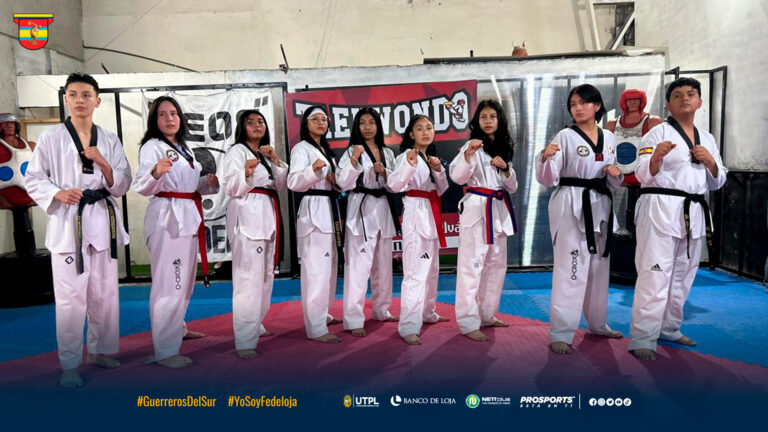 TAEKWONDISTAS LOJANOS RUMBO A TENA CAMPEONATO NACIONAL DE MENORES.-